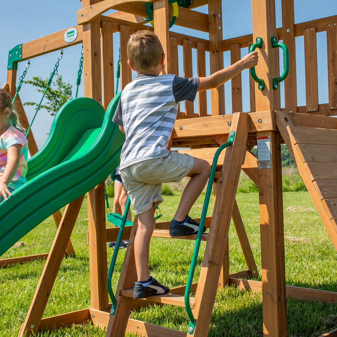 Backyard Discovery Grayson Peak Play Centre